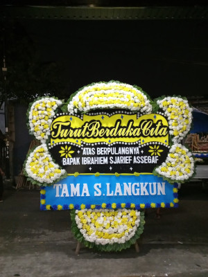 Papan Bunga Duka di Ledeng